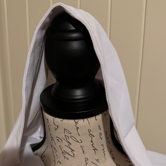 Tennessee Volunteers White Hooded Tunic with Orange Logo. 14 Zip. 3/4 Sleeve - Picture 4 of 5